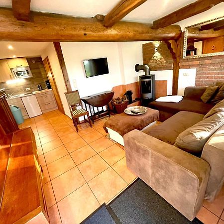 Altes Landhaus Oste, Klavier Appartement, 2 Zimmer Mit Kamin Hemmoor Exterior photo